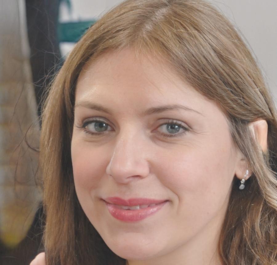 Portrait von Marlene Kowalski, Senior Analystin für Unternehmenskennzahlen